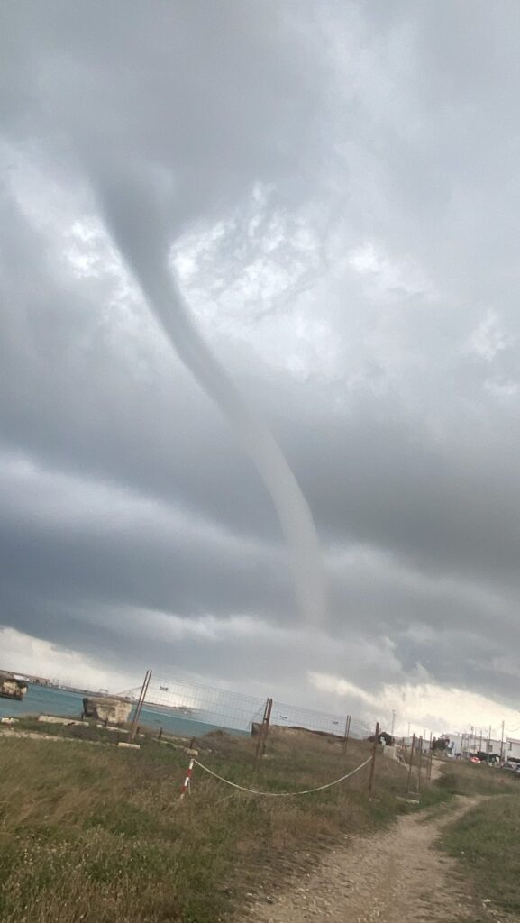 tornado san foca puglia