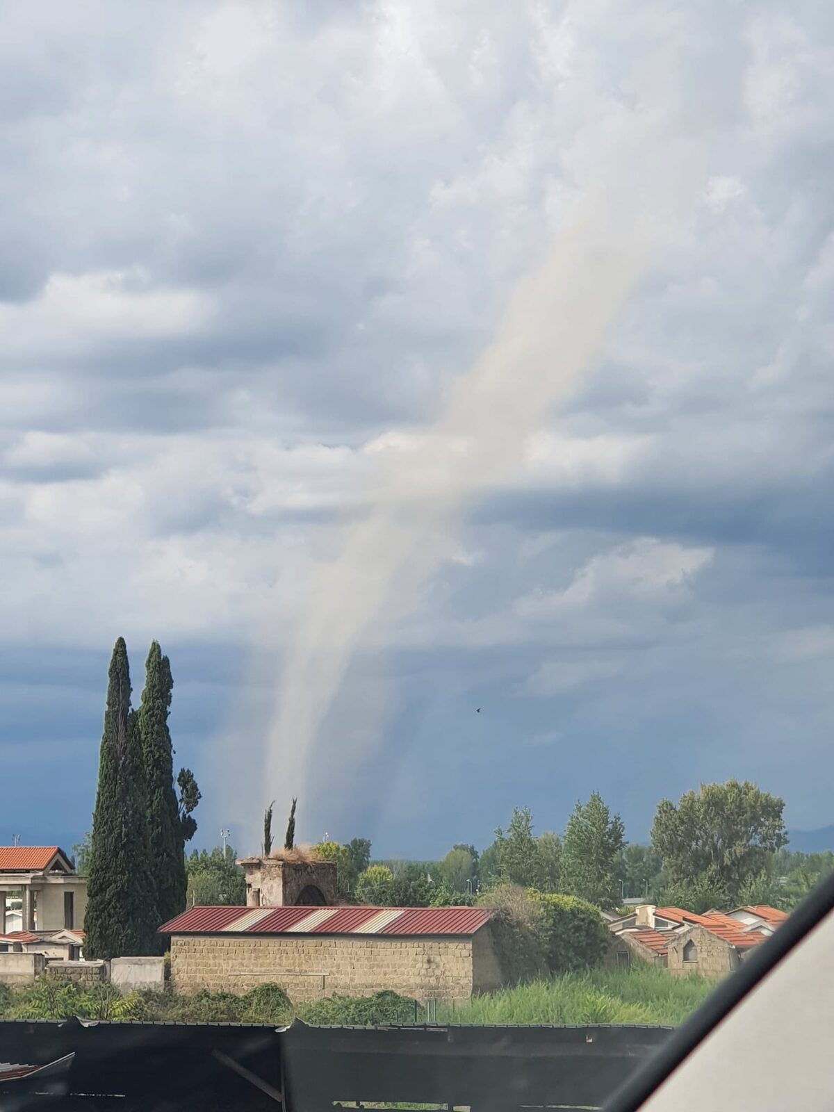 tornado teverola campania