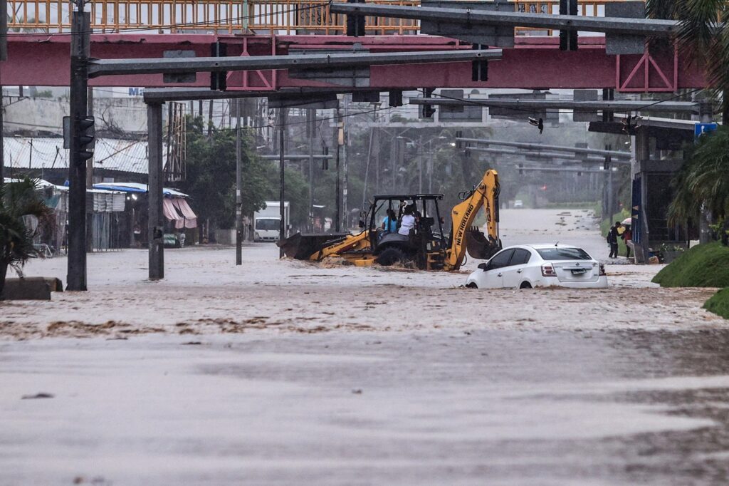 tempesta john messico