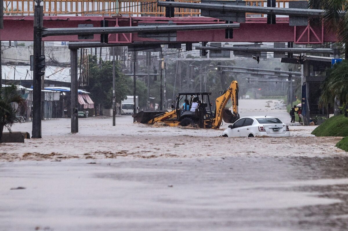 tempesta john messico