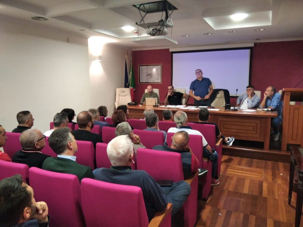 Commissario Giovinazzo operatori Consorzio