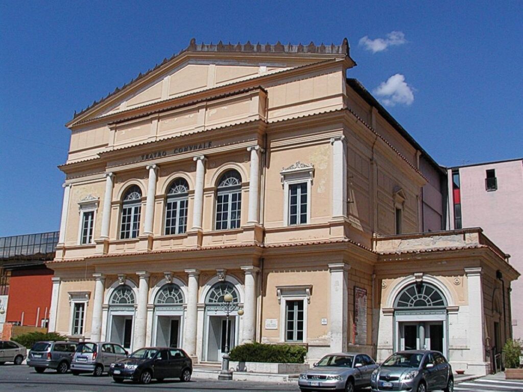 Teatro comunale Aquila