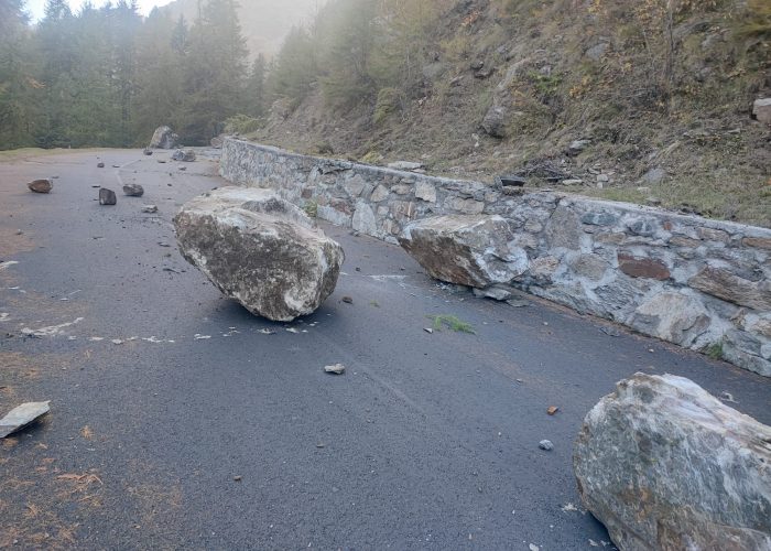 crollo massi Valsavarenche valle d'aosta