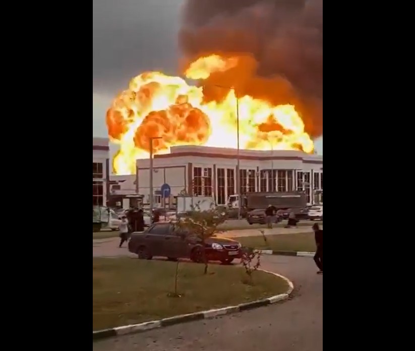 esplosione stazione di servizio russia