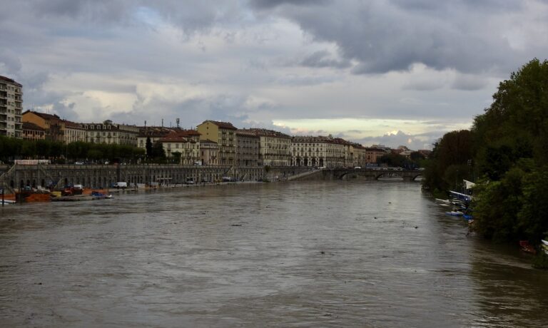 fiume po torino