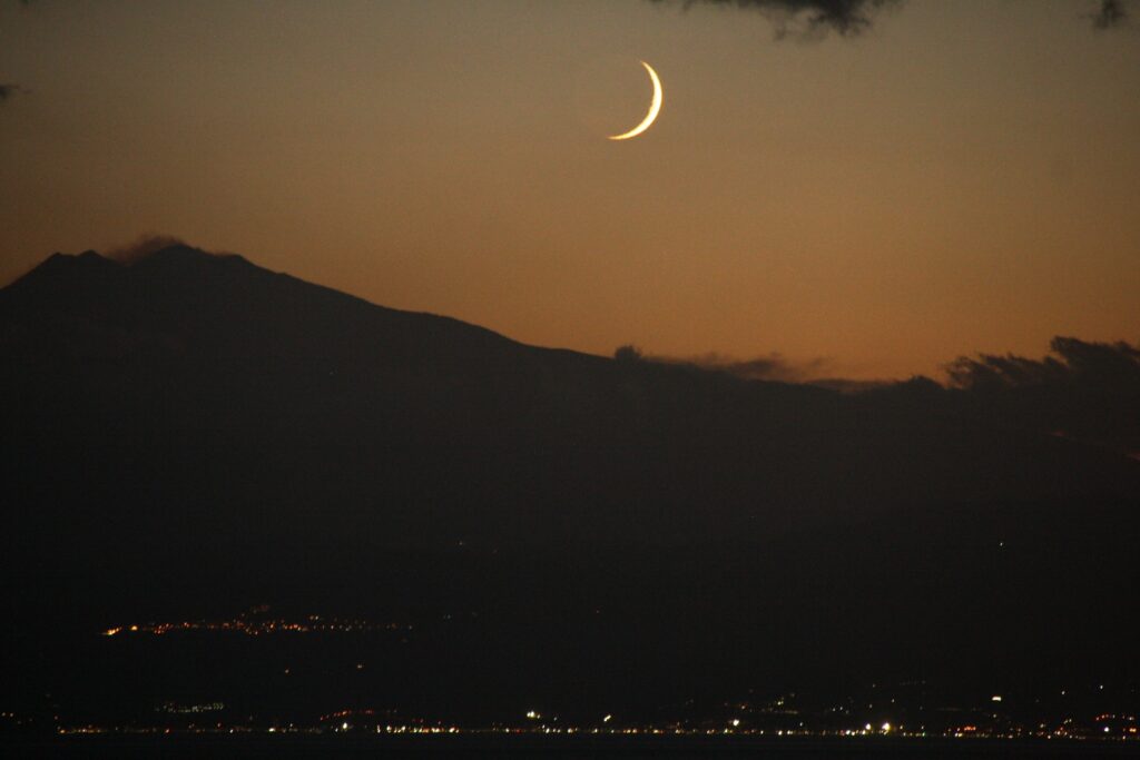 luna tramonto etna 5 ottobre 2024