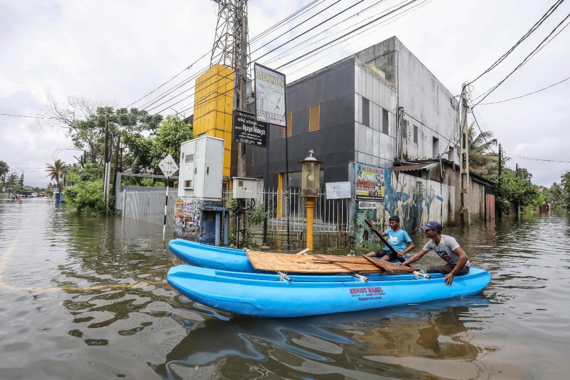 inondazioni maltempo sri lanka