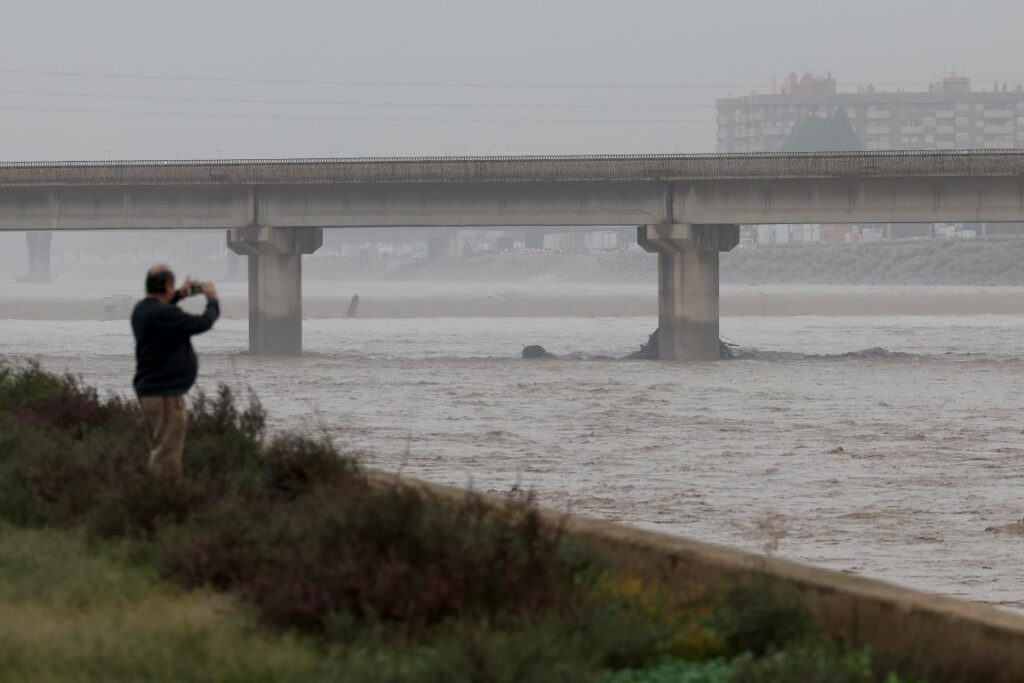 maltempo alluvione spagna valencia