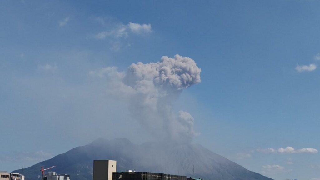 vulcano Sakurajima eruzione giappone