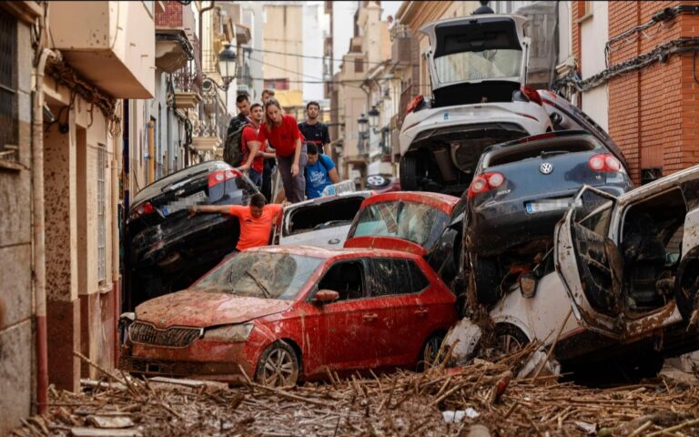 Alluvione Spagna e critiche al governo