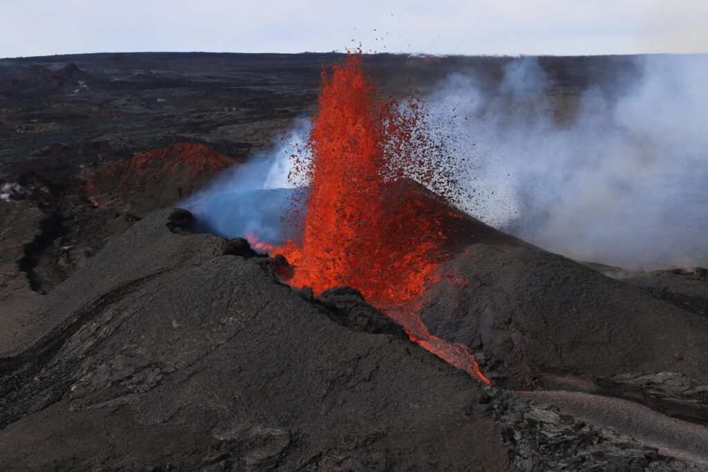 Mauna Loa eruption 2022