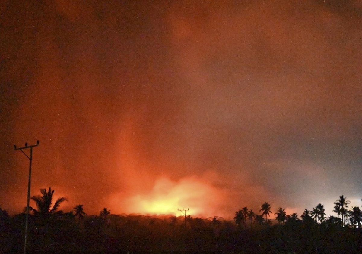 eruzione vulcano indonesia