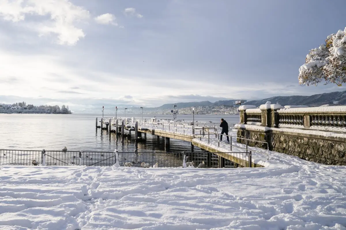 neve zurigo svizzera