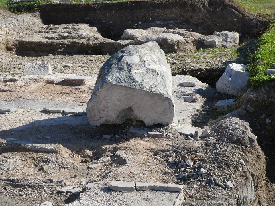 Colonna in marmo africano