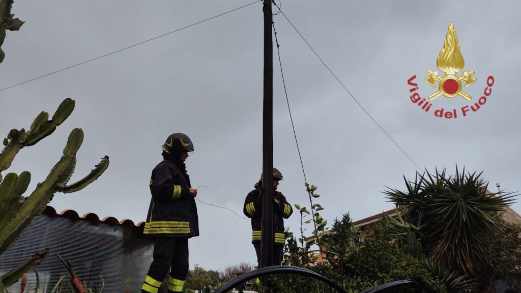 maltempo vento vigili del fuoco