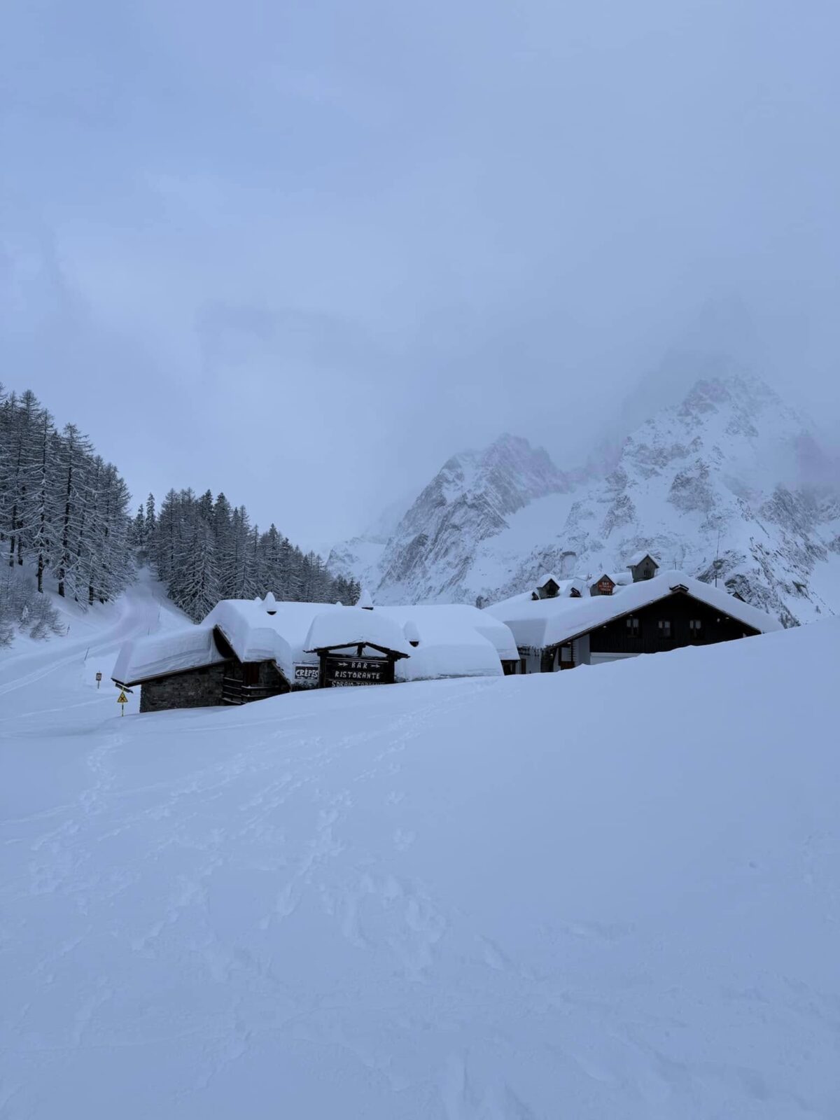 neve Courmayeur valle d'aosta