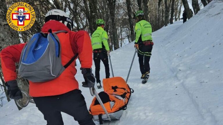 soccorso alpino neve